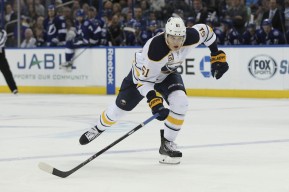 NHL: OCT 26 Sabres at Lightning