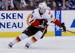 NHL: APR 15 Round 1 - Game 1 - Flames at Canucks