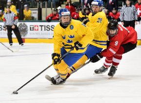 Lias Anderson (Photo by Minas Panagiotakis/HHOF-IIHF Images)