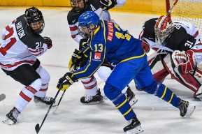 Ivan Hlinka - Barrett Hayton - Canada - Matthew Verboon - Sweden