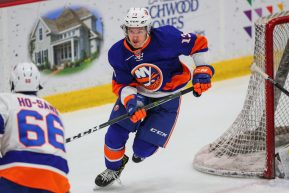 New York Islanders prospect Mathew Barzal (13)   (Photo by Rich Graessle/Icon Sportswire)