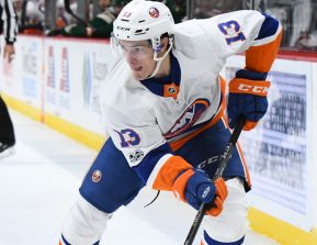 MINNEAPOLIS, MN - OCTOBER 26: New York Islanders Center Mathew Barzal (13) skates with the puck during a NHL game between the Minnesota Wild and New York Islanders on October 26, 2017 at Xcel Energy Center in St. Paul, MN.The Wild defeated the Islanders 6-4.(Photo by Nick Wosika/Icon Sportswire)