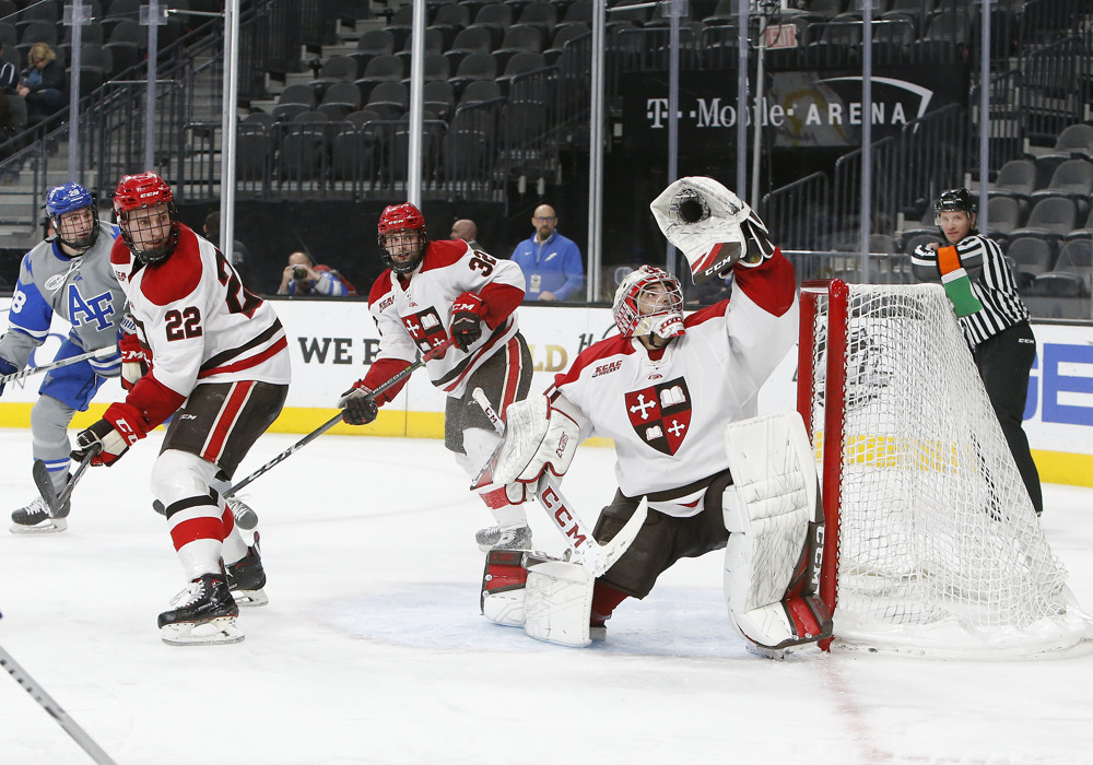 LAS VEGAS, NV - JANUARY 04: St. Lawrence Saints goaltender Daniel Mannella (30) catches a puck during the Ice Vegas Invitational Friday, Jan. 4, 2019, at T-Mobile Arena in Las Vegas, NV. (Photo by Marc Sanchez/Icon Sportswire)
