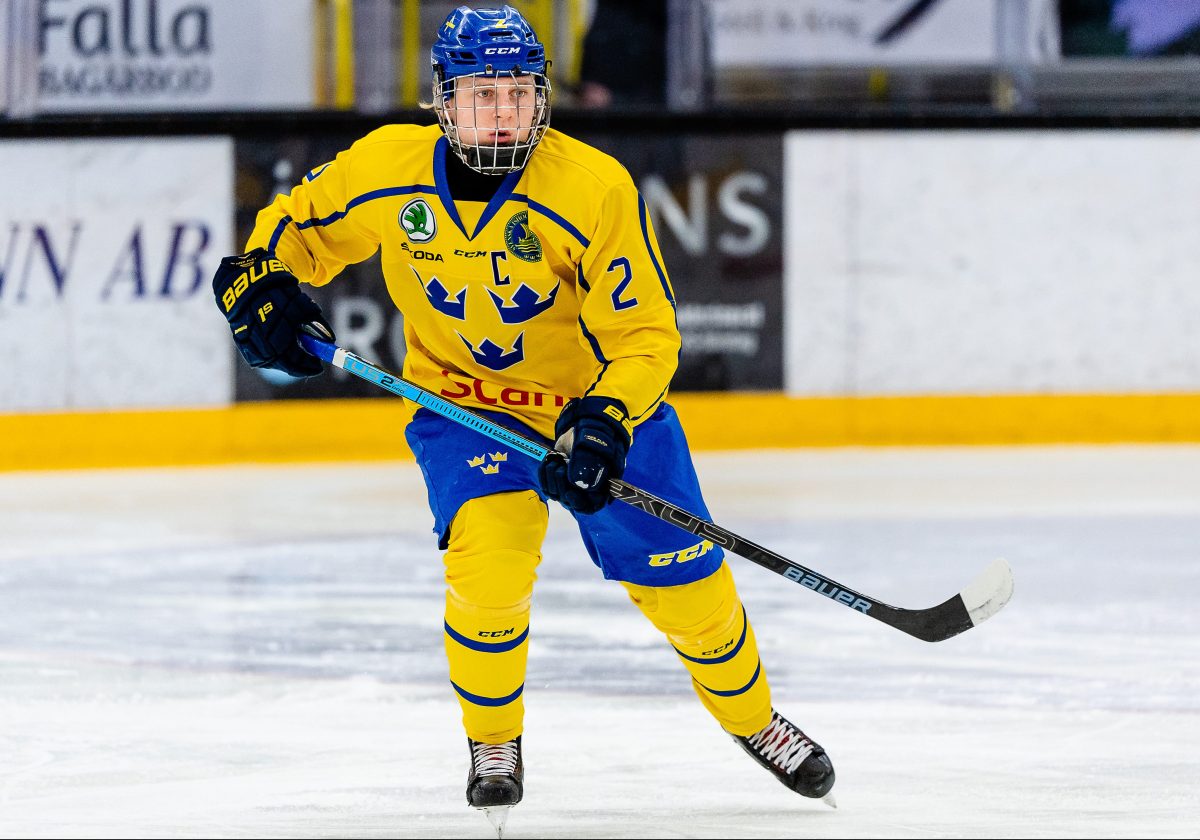 Sweden's Emil Andrae during the U17 international ice hockey match between Sweden and Russia on February 7, 2019 in Tranås. Photo: Jonas Ljungdahl / BILDBYRÅN