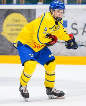 Sweden's Anton Johannesson during the ice hockey match in the U16 4-nation tournament between Sweden and Russia on April 15, 2018 in Umeå. Photo: JOHAN LÖF / BILDBYRÅN 
