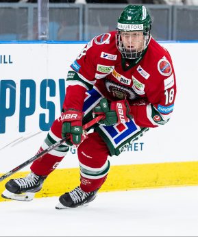 190928 Frölundas Lucas Raymond during the ice hockey match in SHL between Frölunda and Färjestad on September 28, 2019 in Gothenburg. Photo: Michael Erichsen / BILDBYRÅN / Cop 89