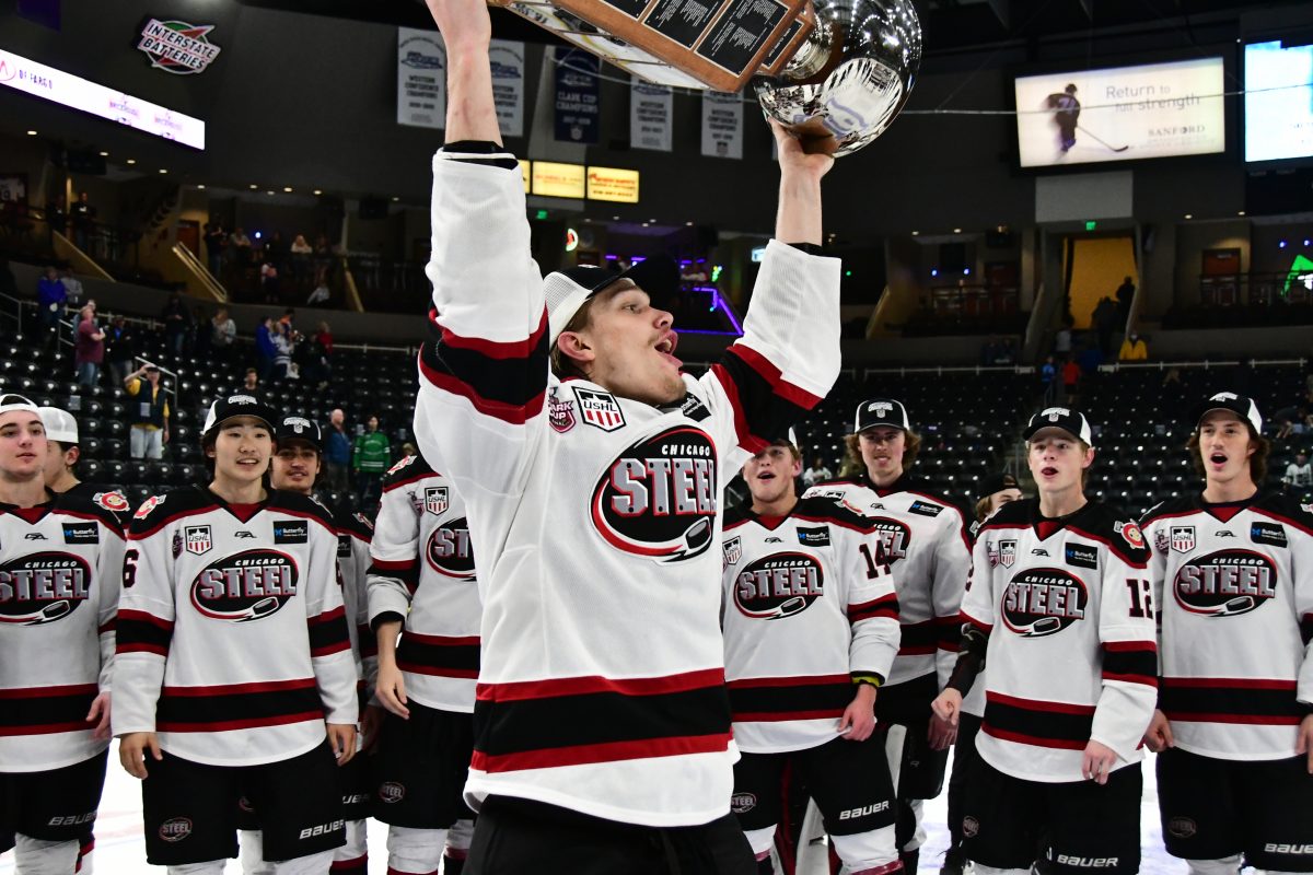 Carolina Hurricanes wearing Hartford Whalers jerseys is a crass money grab,  insult to Connecticut fans