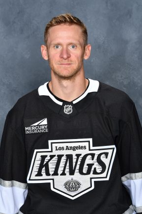 EL SEGUNDO, CALIFORNIA - SEPTEMBER 17:  Corey Perry #10 of the Los Angeles Kings poses for his official headshot for the 2025-2026 season on September 17, 2025 at the Toyota Sports Performance Center in El Segundo, California. (Photo by Juan Ocampo/NHLI via Getty Images) *** Local Caption *** Corey Perry